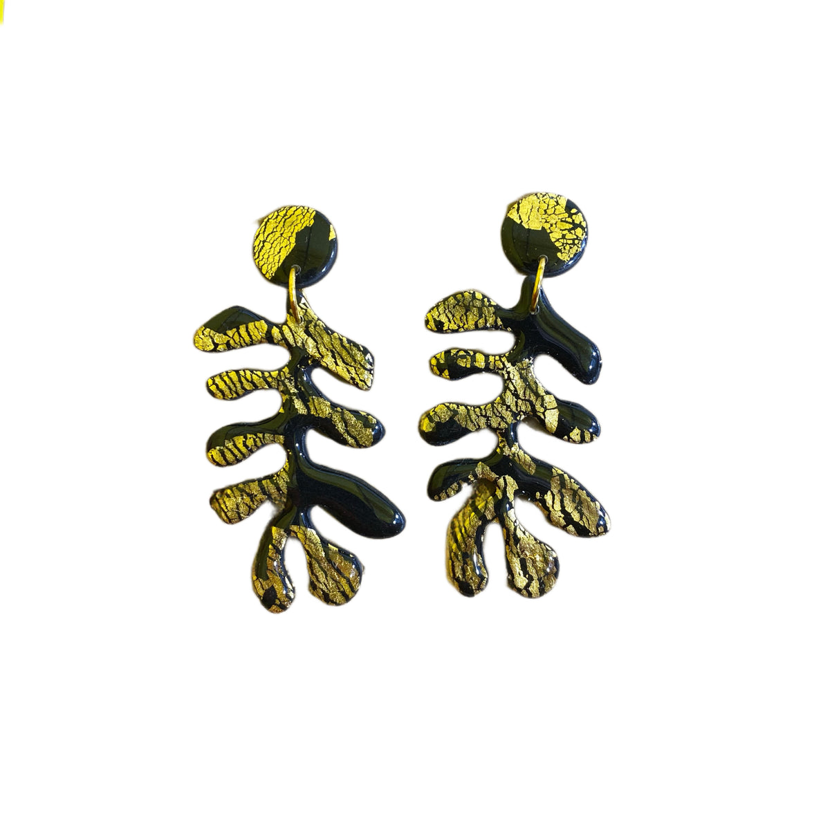 Upside down wakame (black and gold)