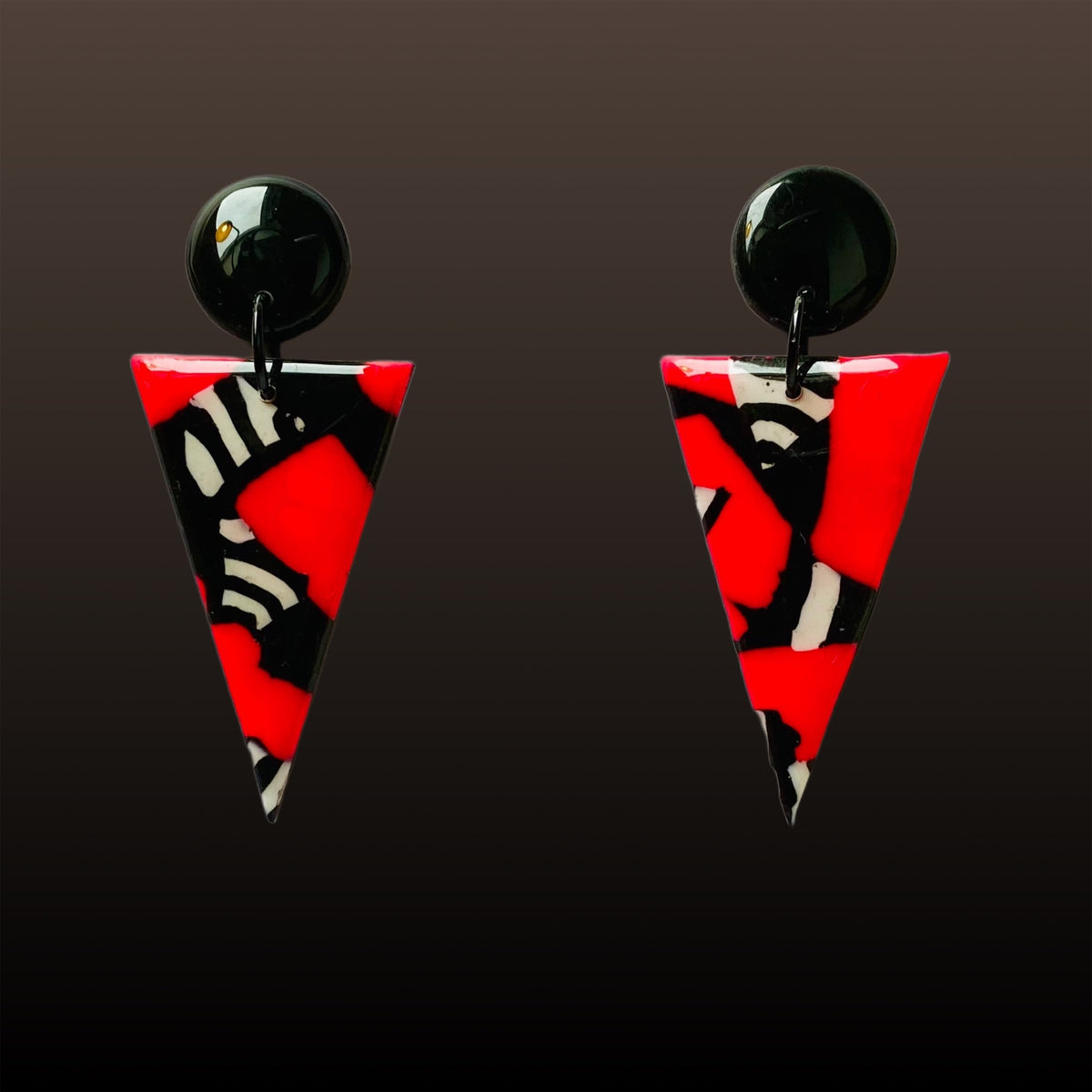 Passion of Savannah-triangle (neon pink)