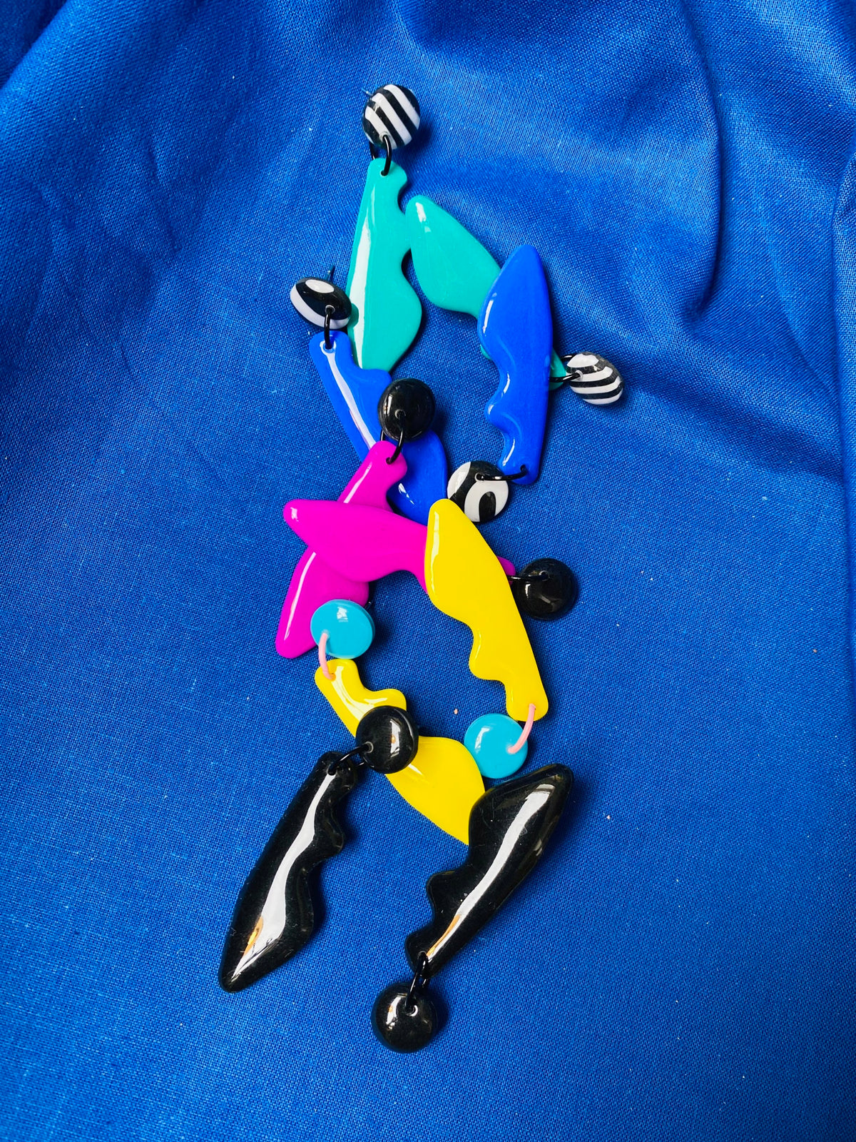 Zero gravity (black)