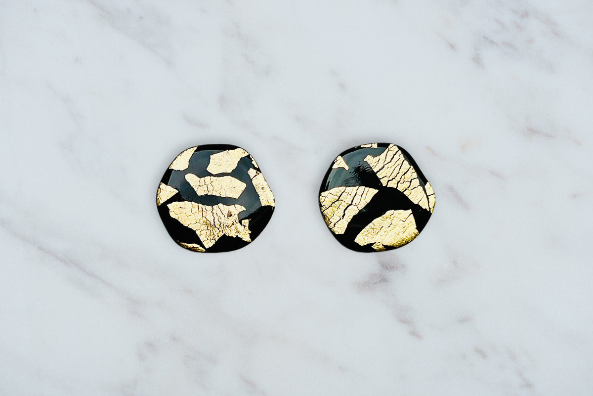 Golden moon (black)