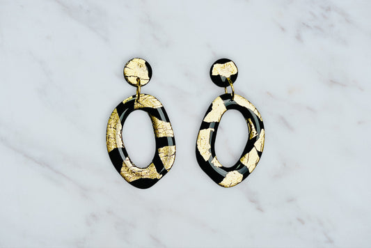 Golden ring (black)