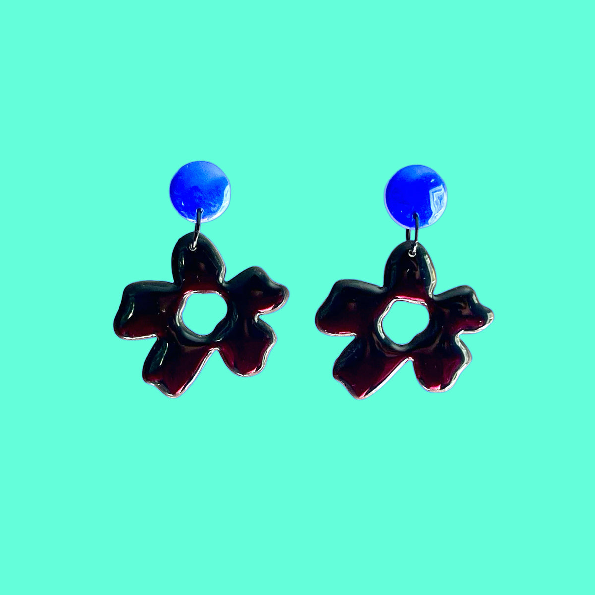 Flowers earring -flowers ( Black and Blue)